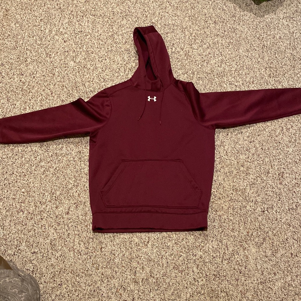 Perfect condition burgundy under armour hoodie size small